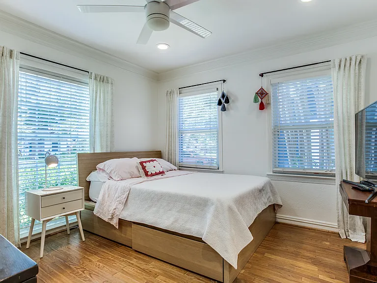 8619 Angora St — Photo 15