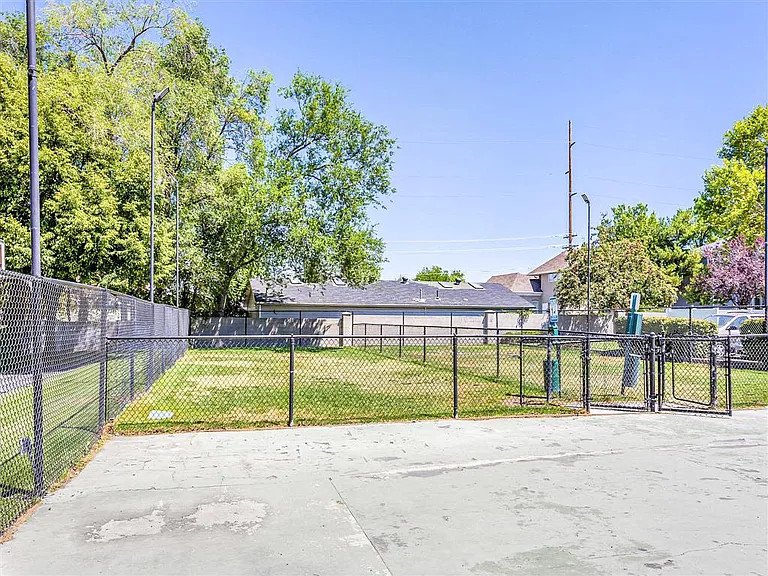 James Pointe — Photo 28