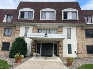 1450 Bidwell St APT 211, West Saint Paul, MN 55118