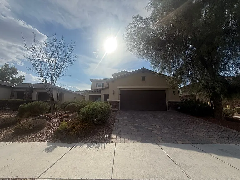 4957 Harold St — Photo 3