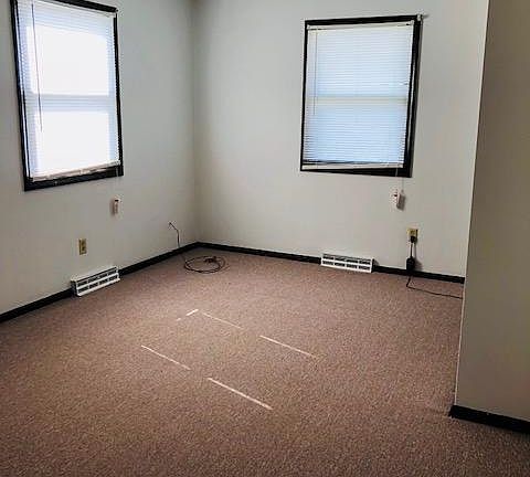 3rd image of 639 Wharton Ave