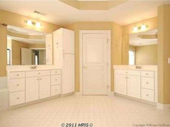 4th image of 6918 Tanglewood Dr