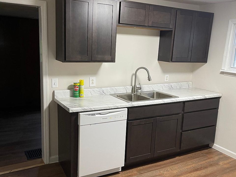 1st image of 28 Birch Ln