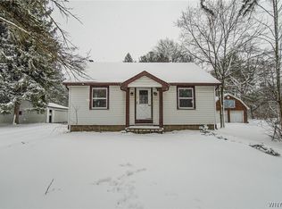 1101 Bowen Rd, Elma, NY 14059