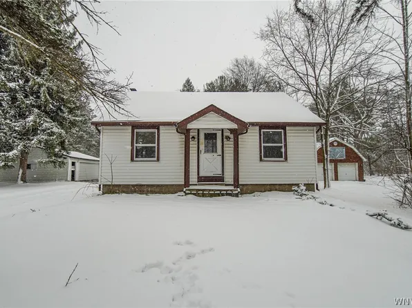 1101 Bowen Rd, Elma, NY 14059