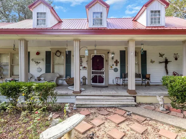 2641 Highway 69 N, Doucette, TX 75942