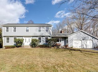 9 Cardinal Rd, East Lyme, CT 06333