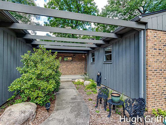 4th image of 2685 Cascade Springs Dr SE