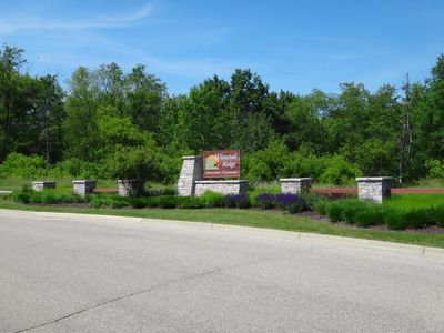 841 Red Hawk Dr, Walworth, WI, 53184