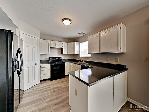 5th image of 6341 Meadowpond Way