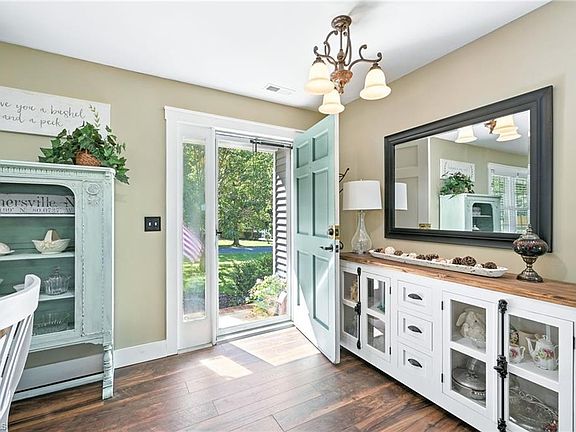 4th image of 5287 Shaddowfax Dr