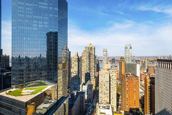 Sold by Ostrov Realty Group | media 11