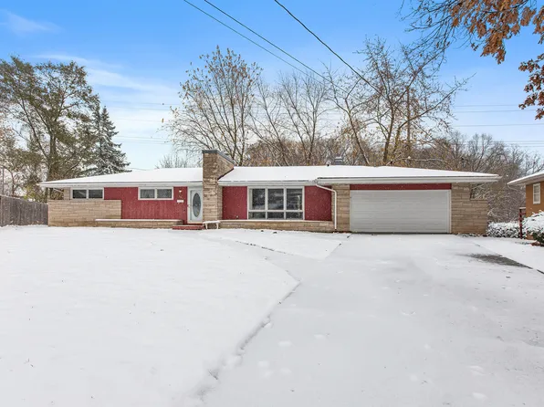 325 California Pl, Hobart, IN 46342