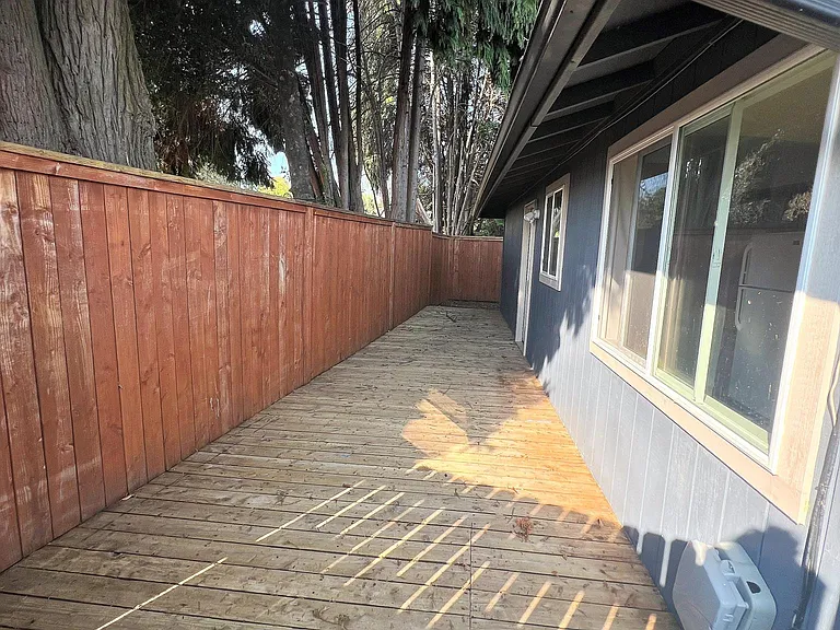 765 SE Russell St — Photo 23