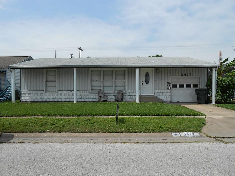 1st image of 2417 Oak St