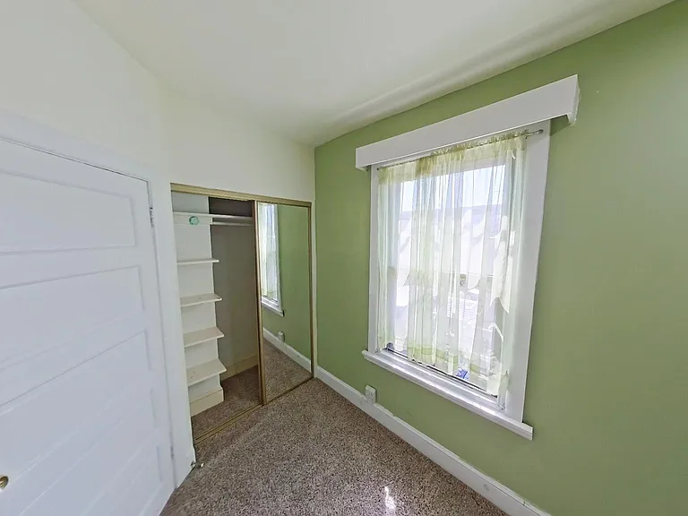 438 Saint Pauls St — Photo 7