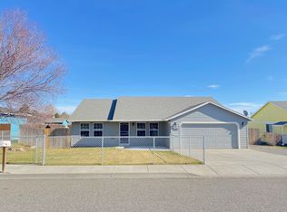 1542 13th St, Benton City, WA 99320