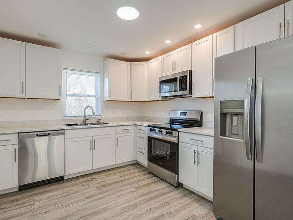 5th image of 55 Buford Ln
