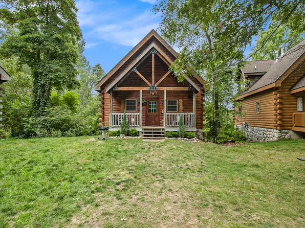 3300 W Wilke Rd #203, Rothbury, MI 49452