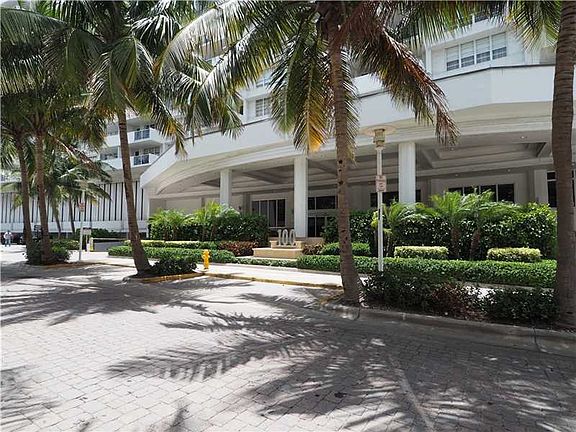 2nd image of 100 Lincoln Rd #1647