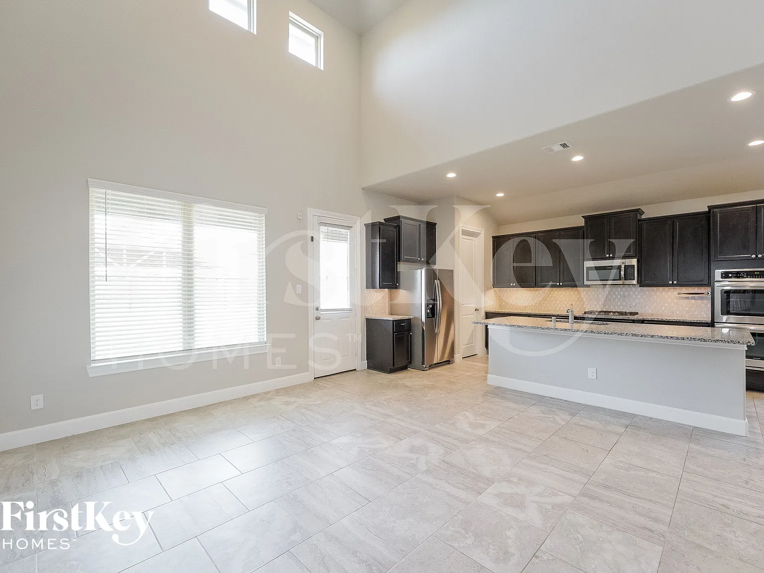 5 bed, 3.0 bath, 2931 sqft, $3,040 — Photo 3