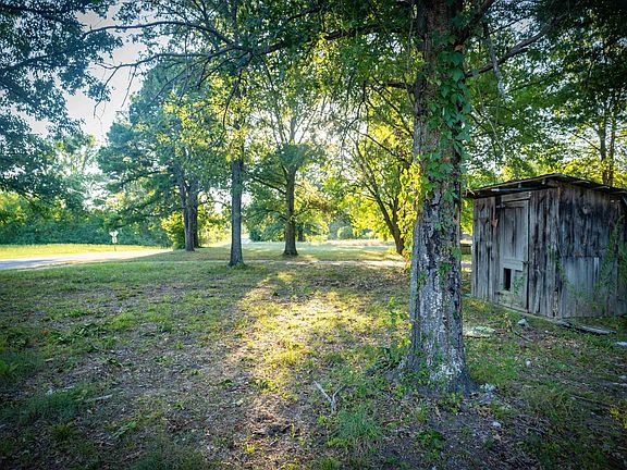 3rd image of 37118 Kanis Rd