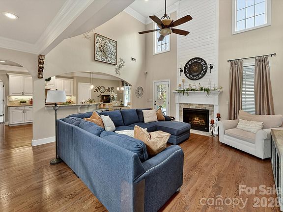 5th image of 3808 Tea Olive Rd