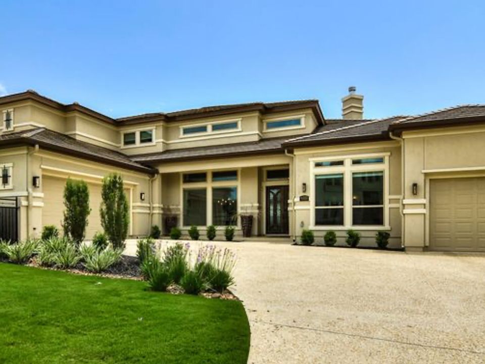 1st image of 6322 Malaga Way