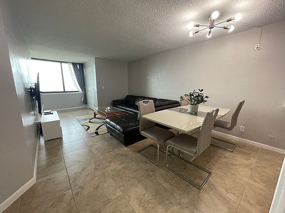 5th image of 2620 Cove Cay Dr Unit 1003
