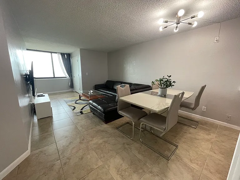 2620 Cove Cay Dr #1003 — Photo 5