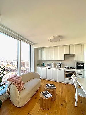 3rd image of 180 Broome St APT 2109