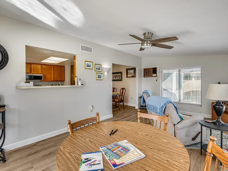 21423 N Palm Desert Dr — Photo 10