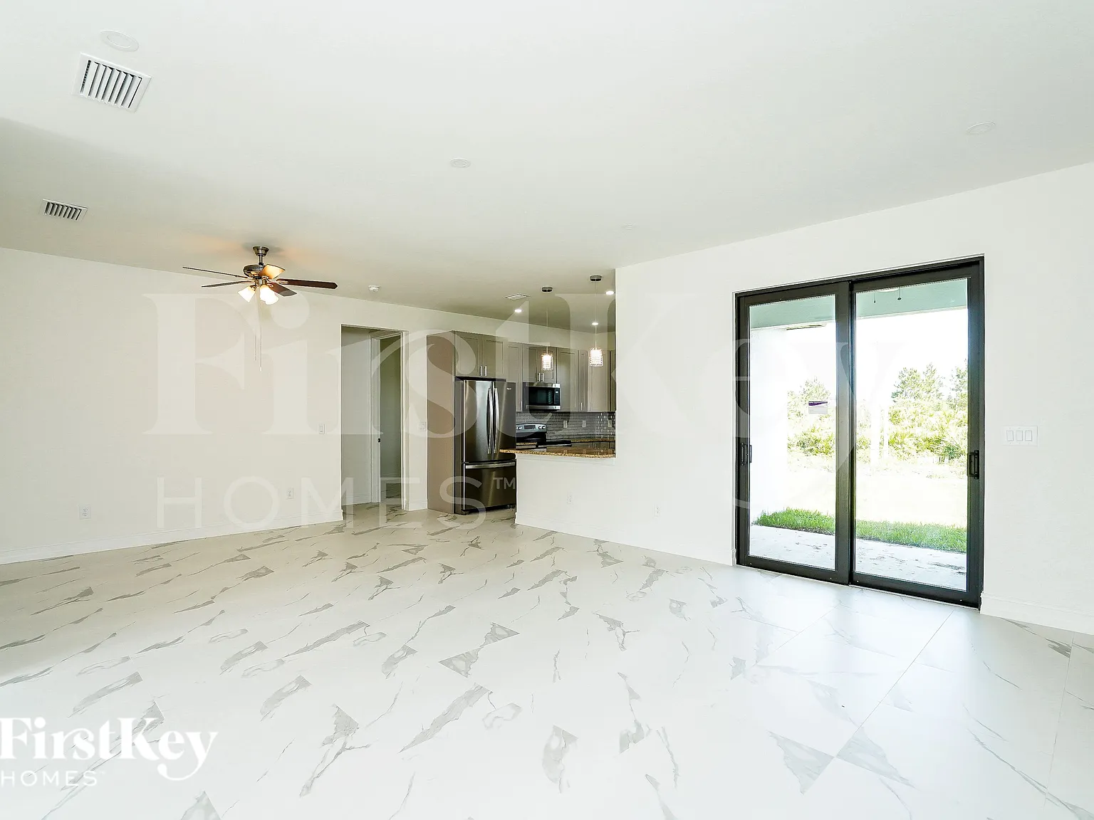 3 bed, 2.0 bath, 1685 sqft, $1,880 — Photo 4