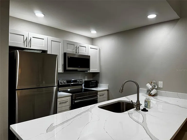 4707 Winslow Beacon #2 — Photo 13