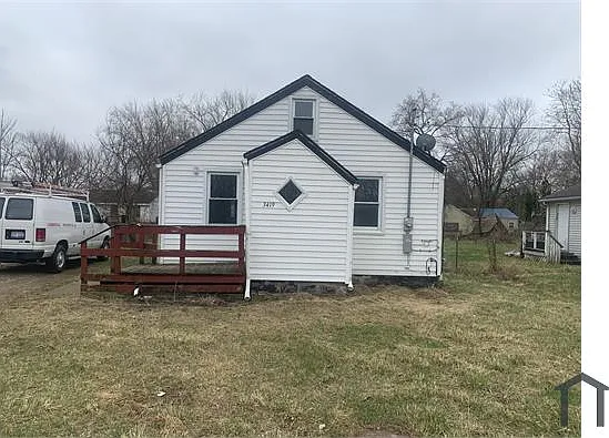 3419 W Hobson Ave — Photo 1