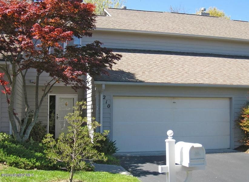 1st image of 210 Woods Edge Ct