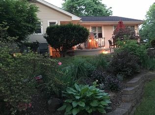 11 Lawrence Ave, Avon, CT 06001