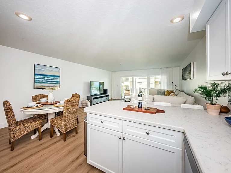 1412 Gulf Blvd #102 — Photo 11