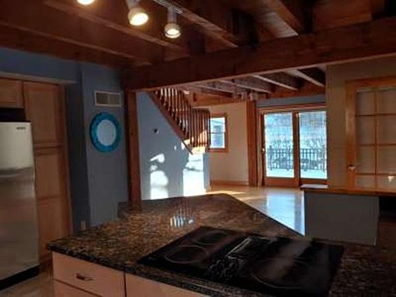 5th image of 9 Spruce Hill Dr #0