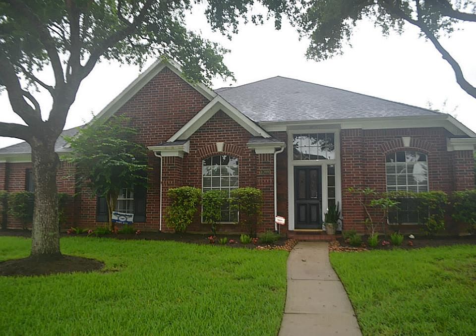 1st image of 1308 Cambridge Dr
