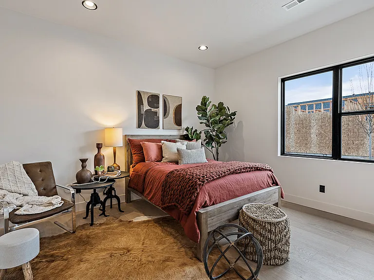 2526 W Rustic Forge St — Photo 26