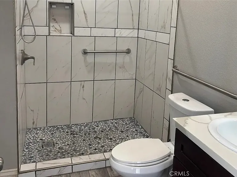 1147 W Avenue H11 — Photo 5