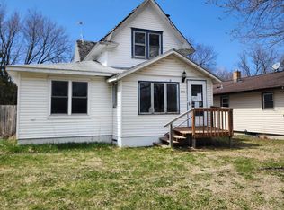 500 5th St E, Hector, MN 55342