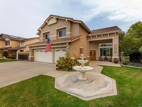 2nd image of 982 Bouquet Cir