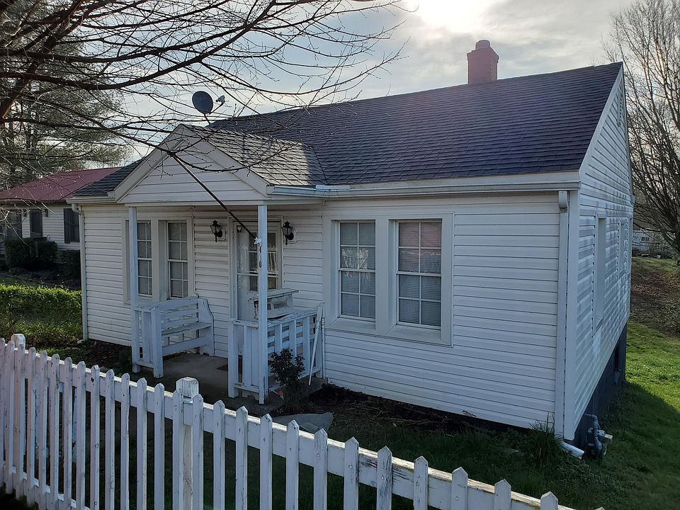 1st image of 410 Arpia St