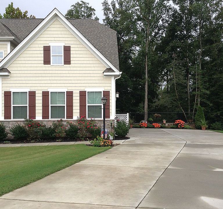 2nd image of 2797 Rambling Rose Ct