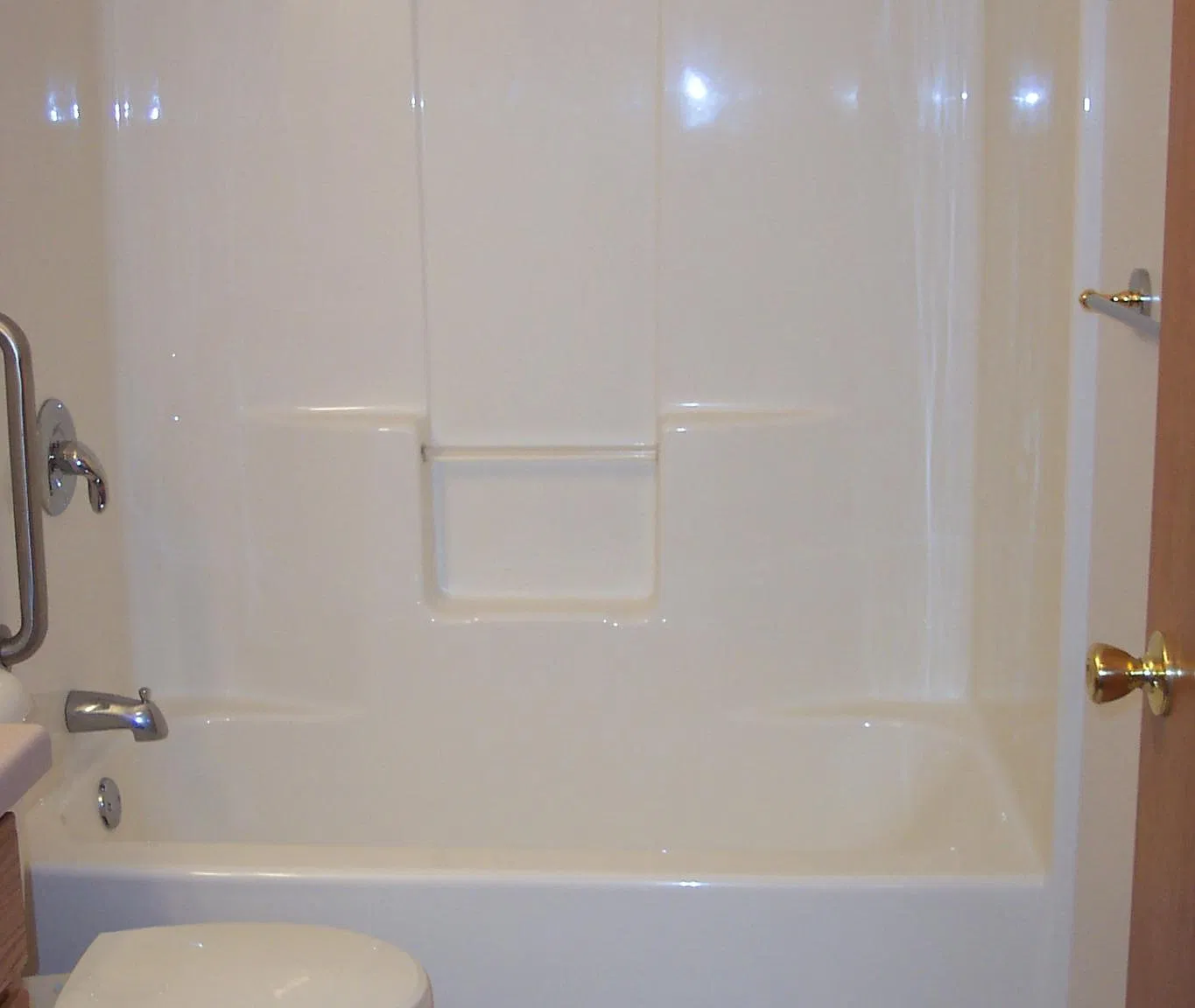 3 bed, 1200 sqft, $1,450 — Photo 3