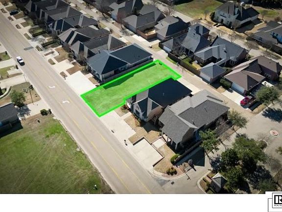 2nd image of 2031 Bienville Dr