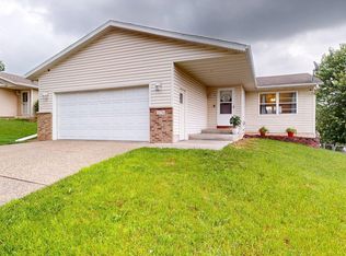 2776 Knollwood Dr SE, Rochester, MN 55904