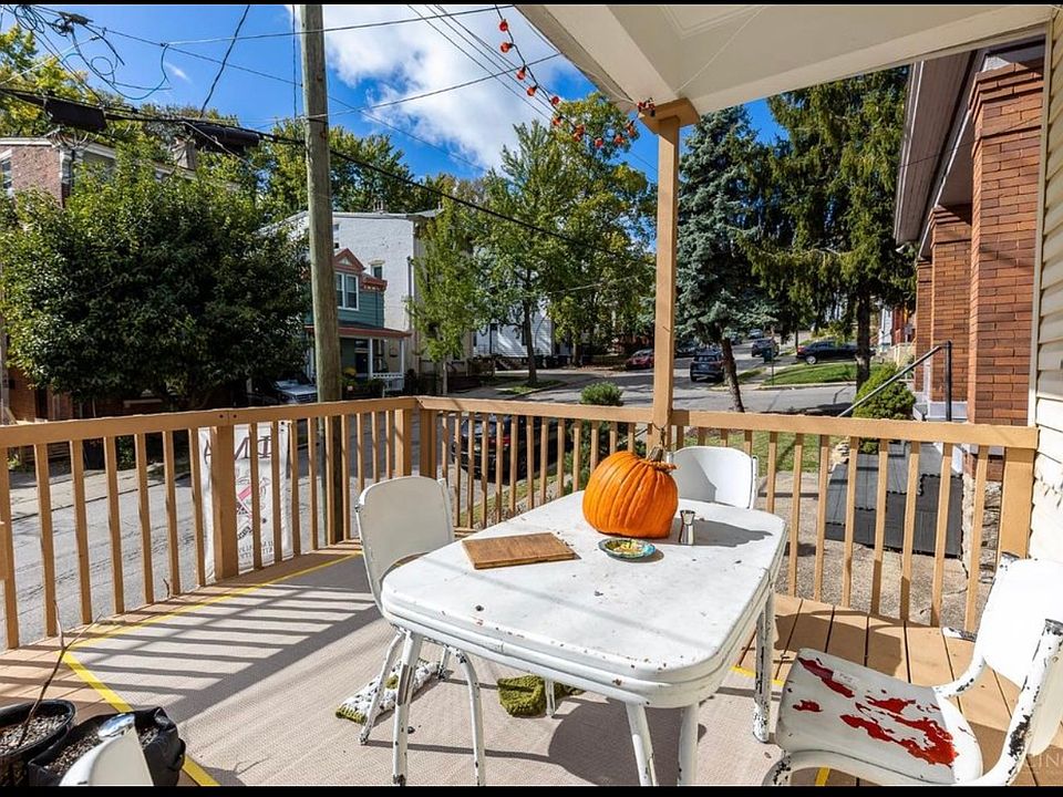 1st image of 440 Warner St #1